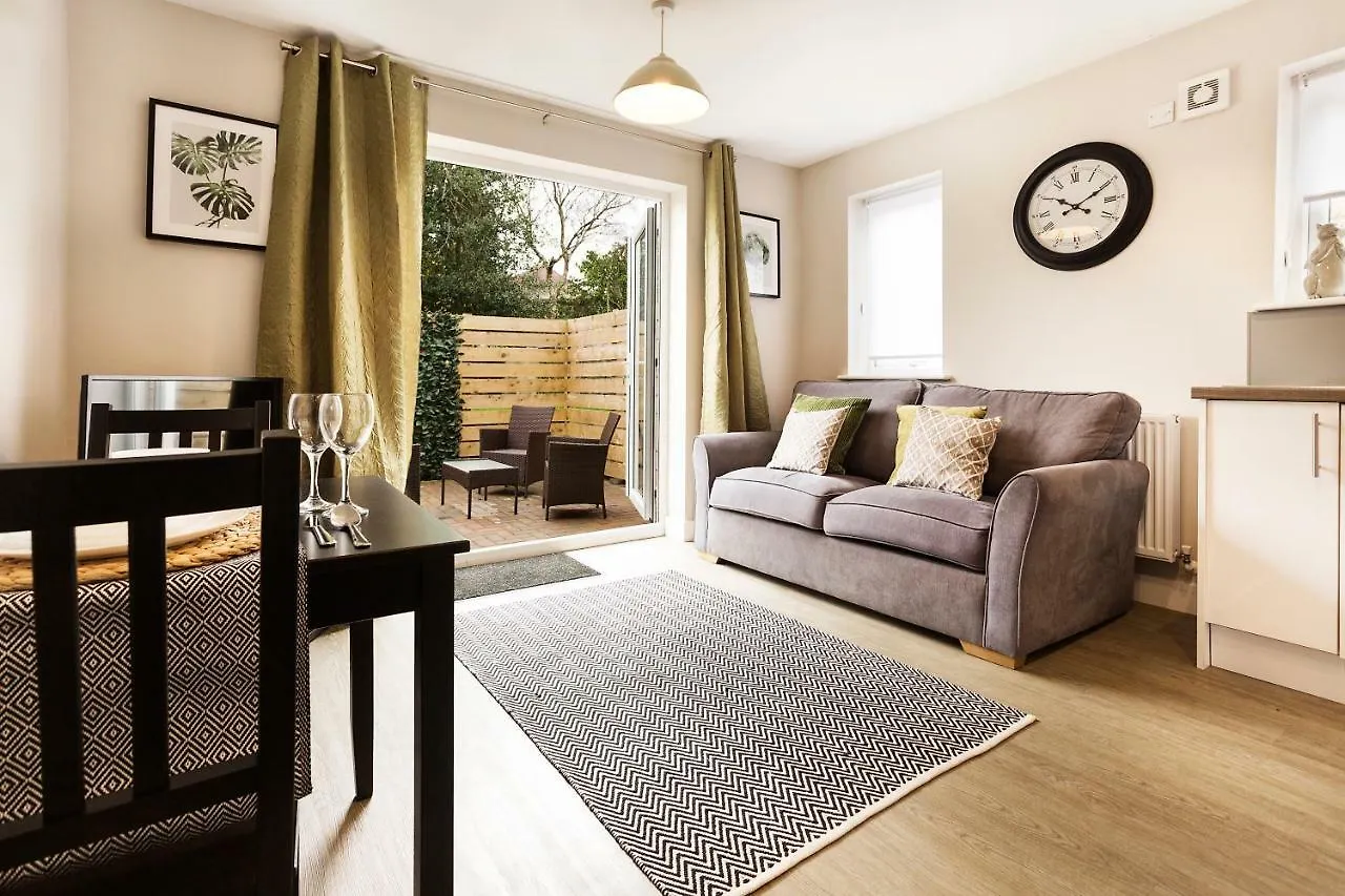 Elm St Home Cardiff